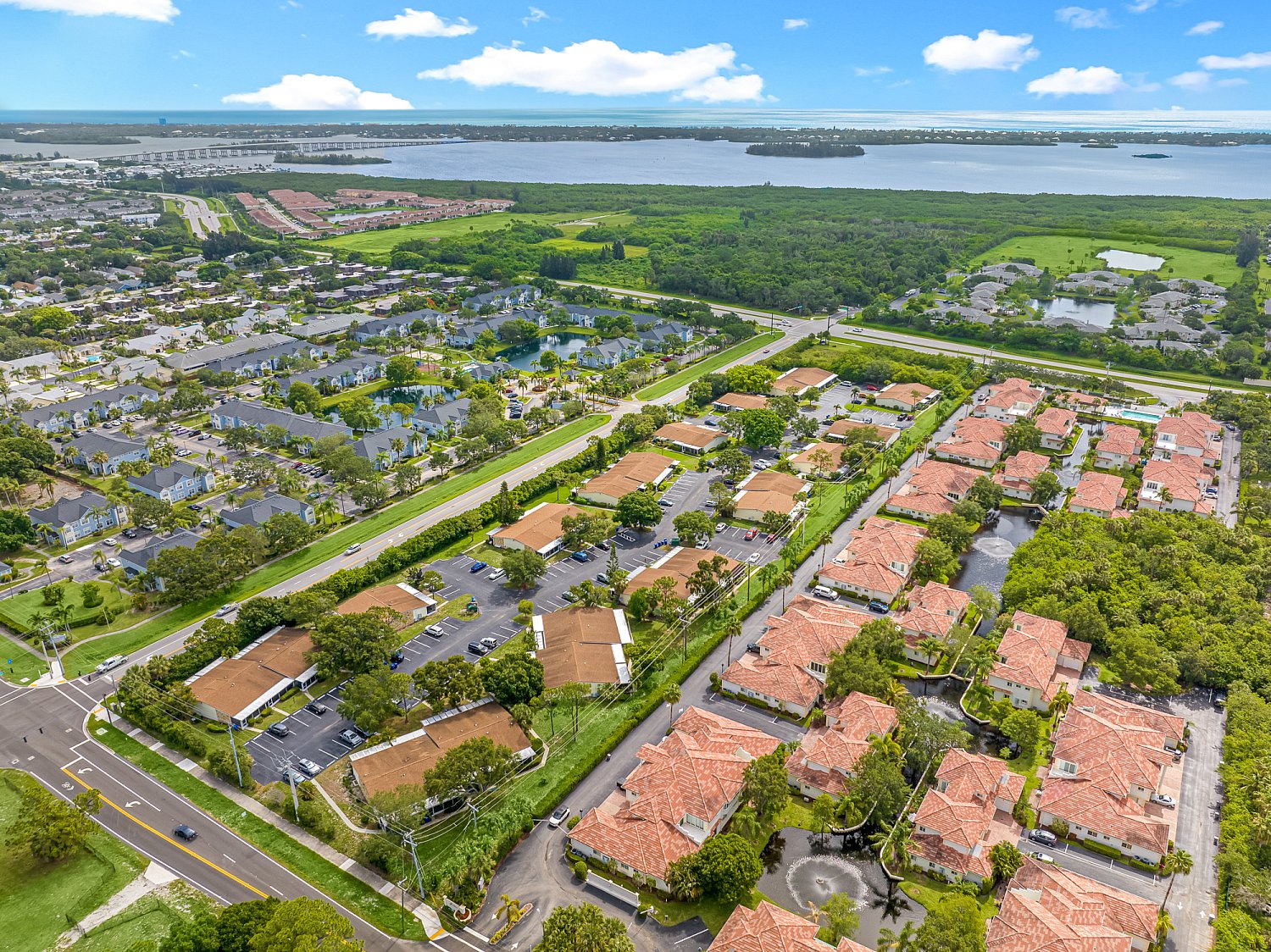 572 7th Sq Apt 103, Vero Beach, FL 32962 